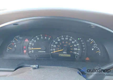 2000 Toyota Tundra Ltd V8 z USA, uszkodzony, nr VIN 5TBBT4815YS107566